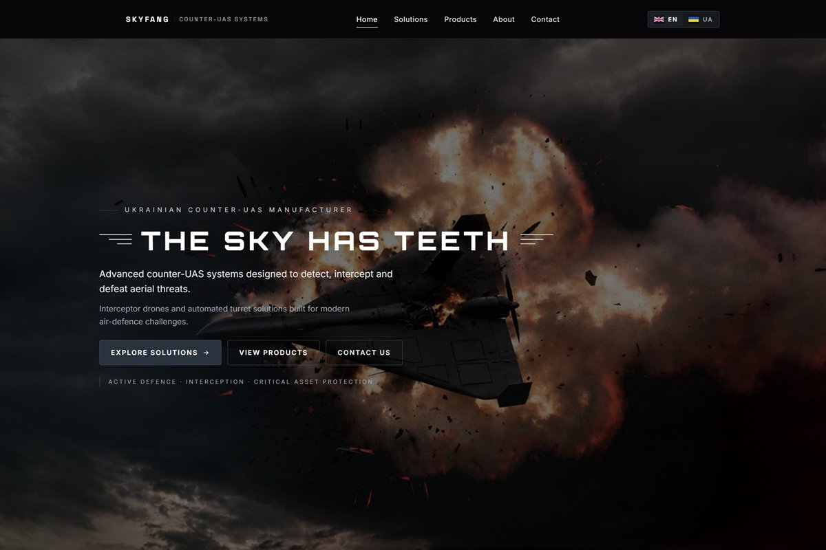 Página inicial da SKYFANG SYSTEMS — hero THE SKY HAS TEETH com imagem de interceptor counter-UAS